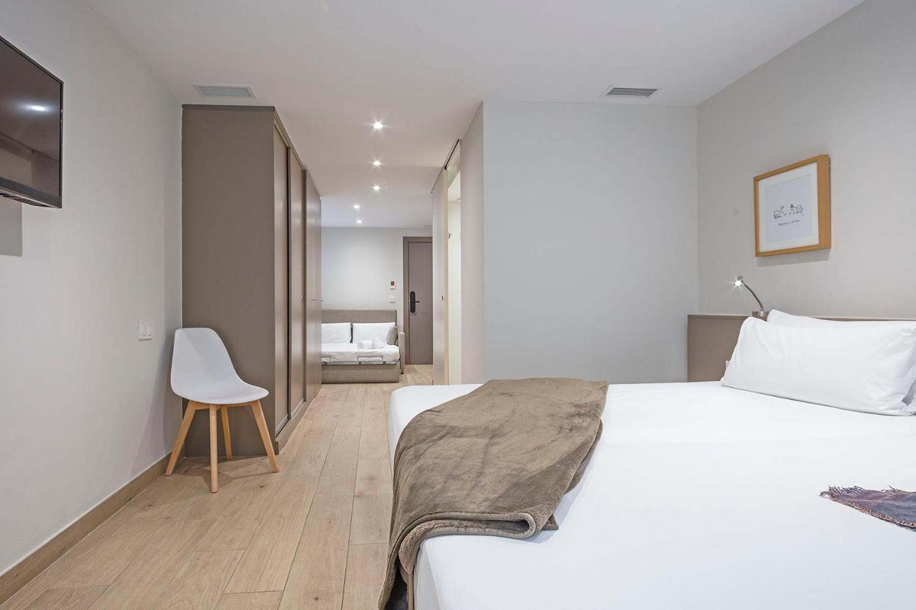 Aparthotel Bcn Montjuic Barcelona Bagian luar foto