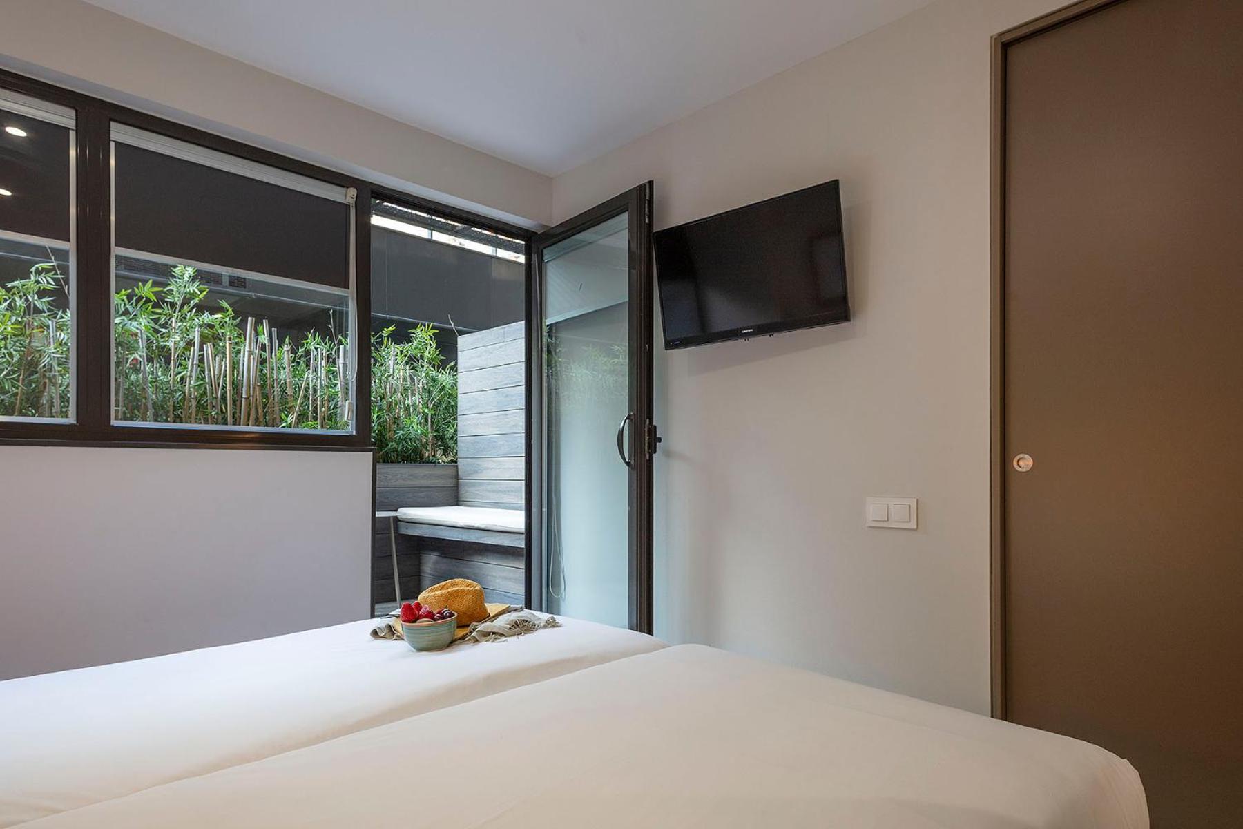 Aparthotel Bcn Montjuic Barcelona Bagian luar foto