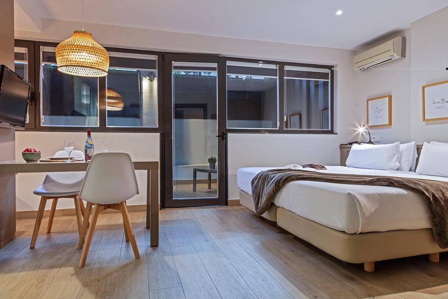Aparthotel Bcn Montjuic Barcelona Bagian luar foto